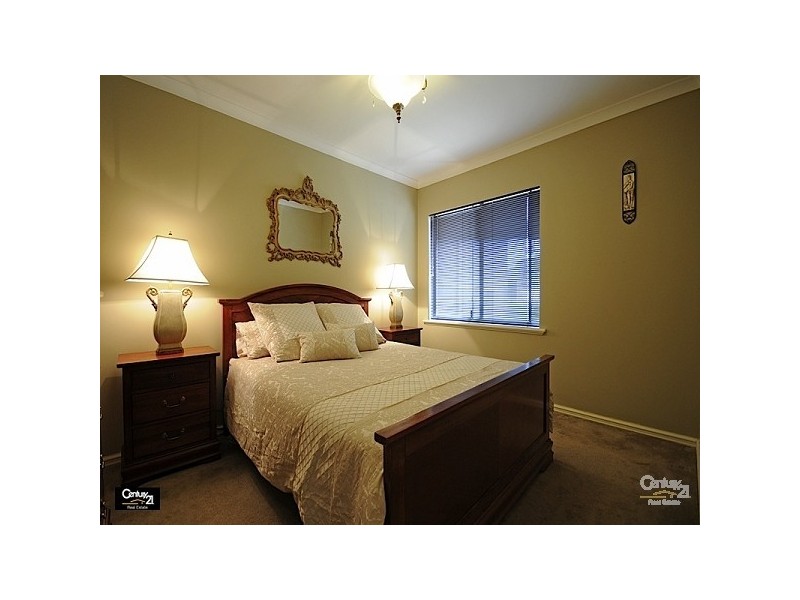 1/43 Martingale Ave, Henley Brook WA 6055