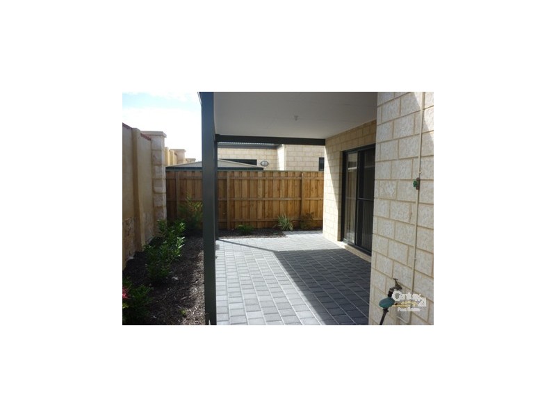 2/228 Charlottes Vista, Ellenbrook WA 6069