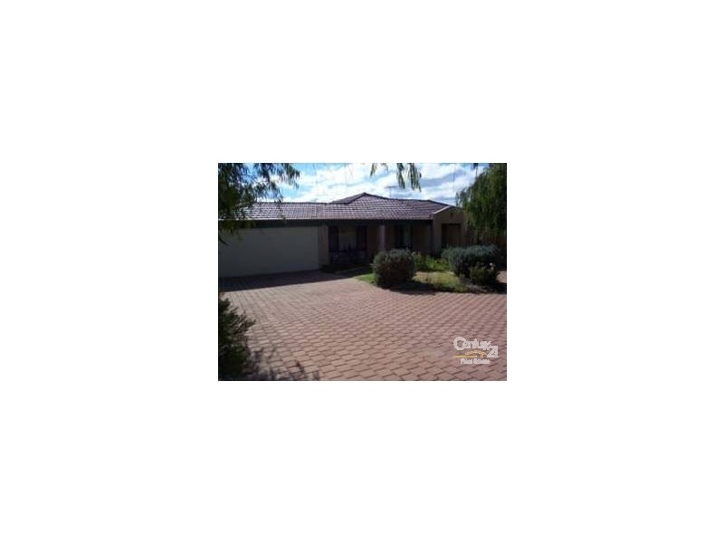18 Cardinal Drive, The Vines WA 6069