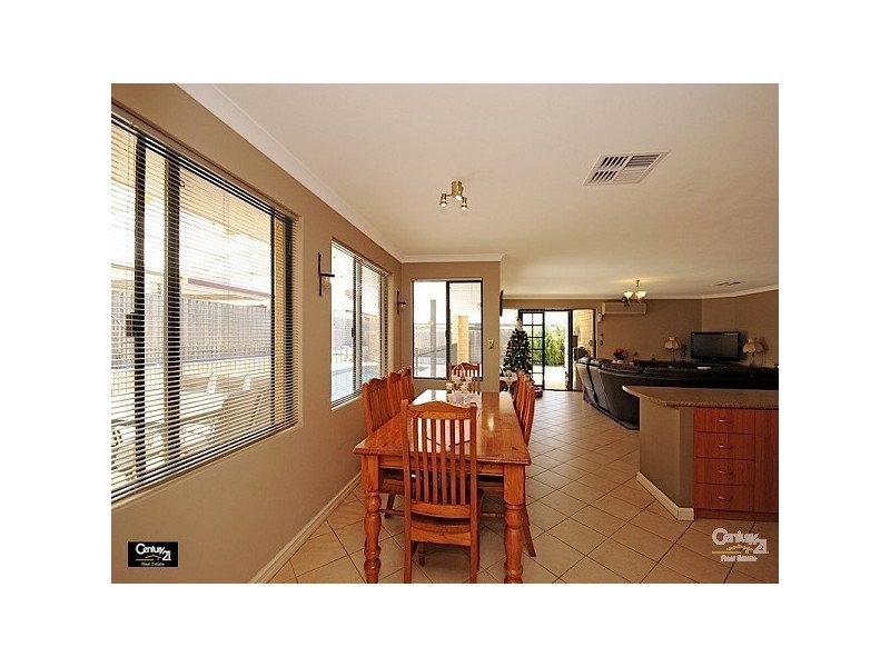 10 Shetland Drive, Henley Brook WA 6055