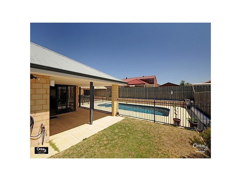 10 Shetland Drive, Henley Brook WA 6055