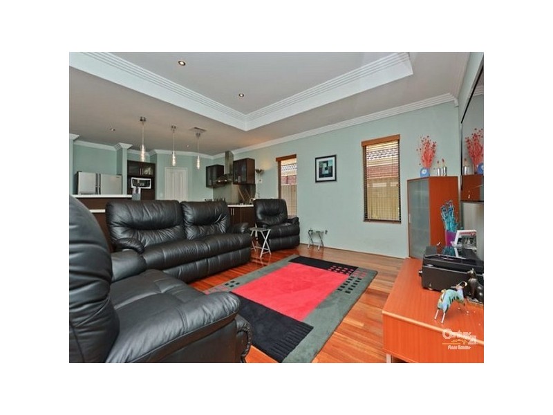 22 Pirianda Way, Aveley WA 6069
