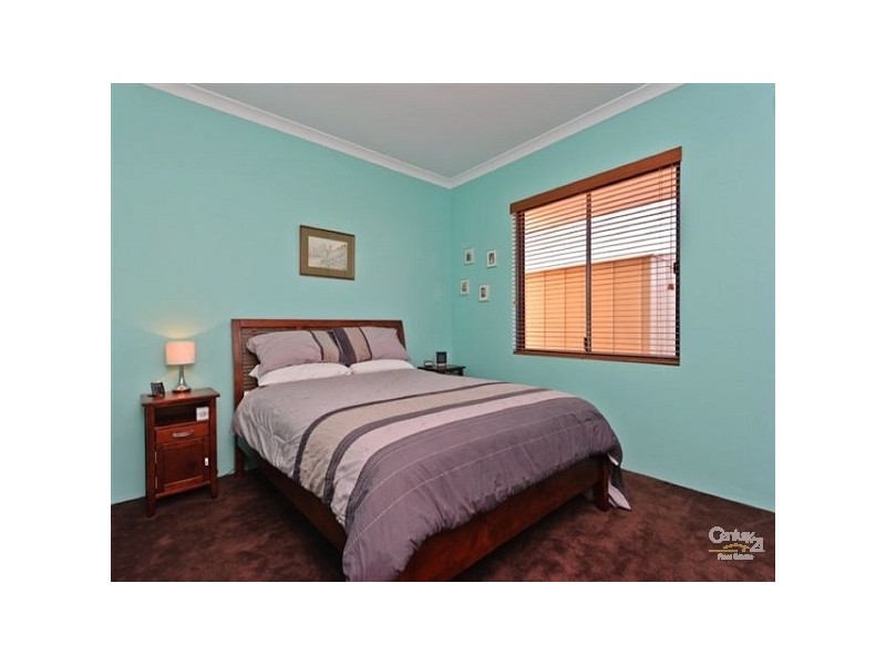 22 Pirianda Way, Aveley WA 6069