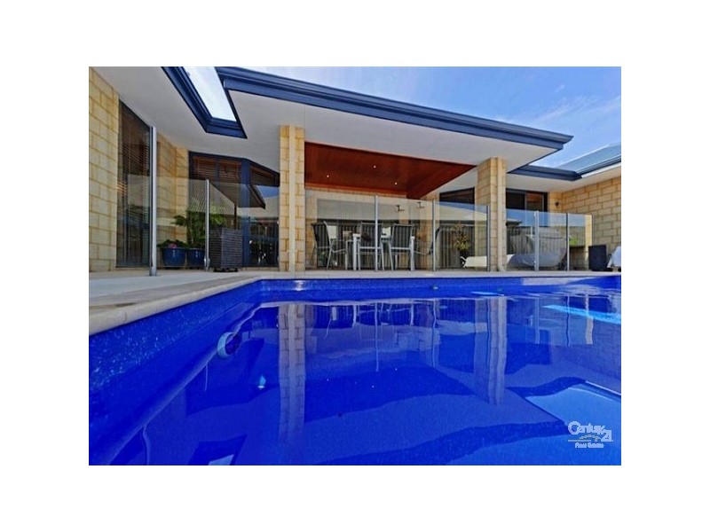 22 Pirianda Way, Aveley WA 6069