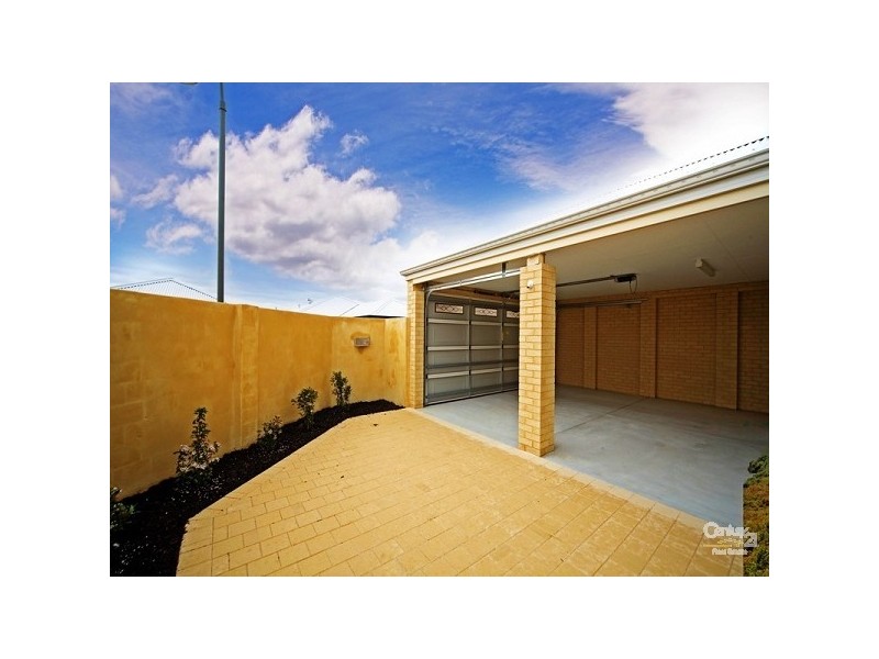 25 Simmonds Pass, Ellenbrook WA 6069