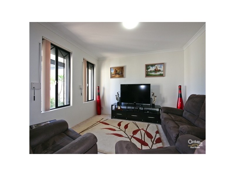 4 Napoli Ave, Ellenbrook WA 6069