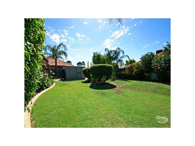 4 Napoli Ave, Ellenbrook WA 6069