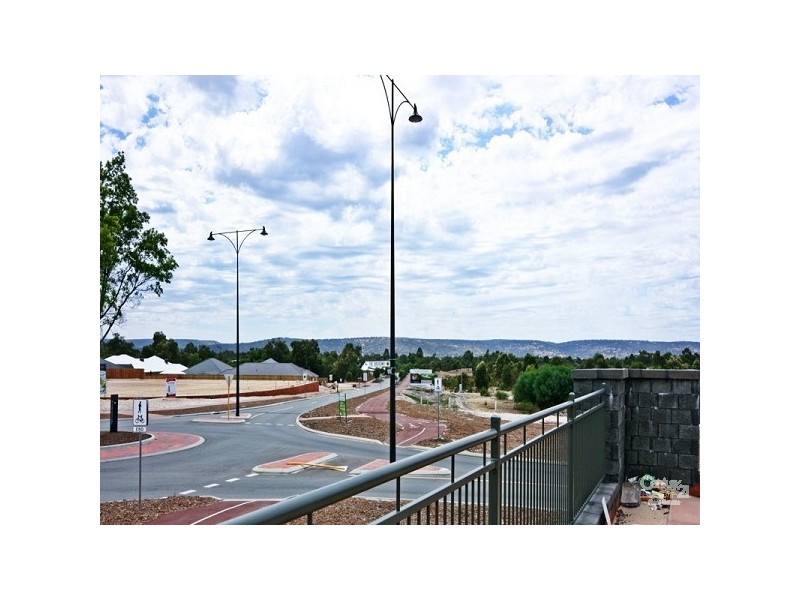 9 Macquarie Bend, Ellenbrook WA 6069