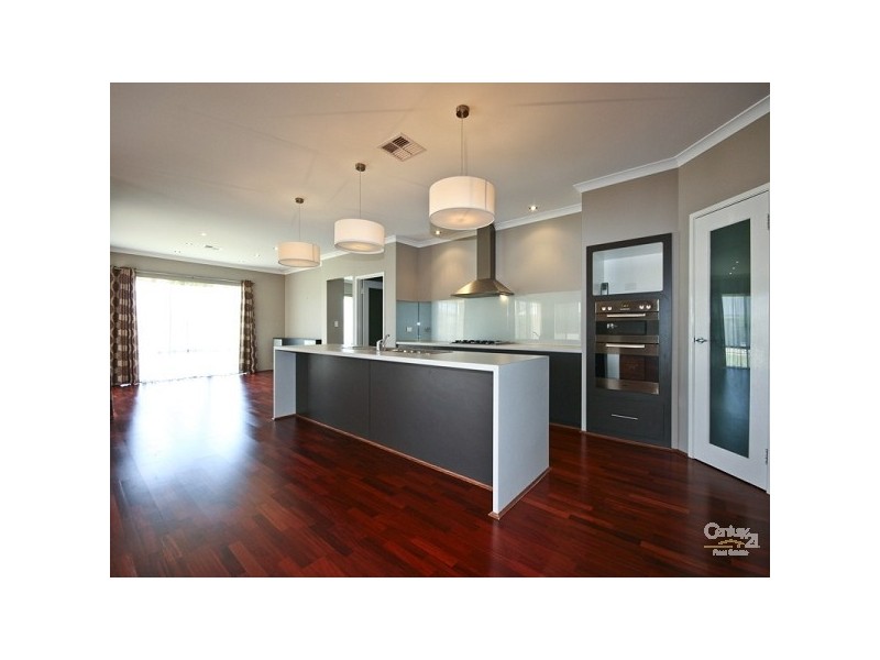 9 Kentchurch Bend, The Vines WA 6069