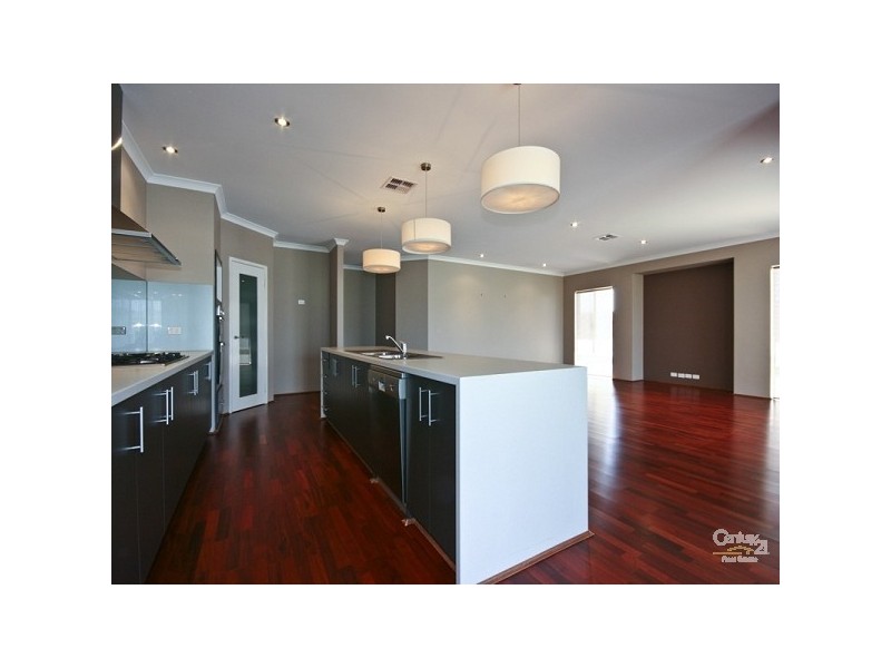 9 Kentchurch Bend, The Vines WA 6069