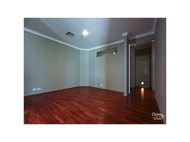 9 Kentchurch Bend, The Vines WA 6069