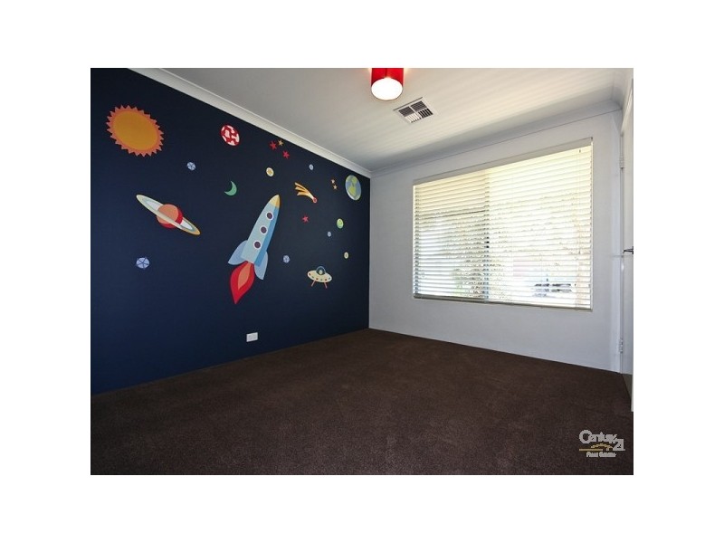 9 Kentchurch Bend, The Vines WA 6069