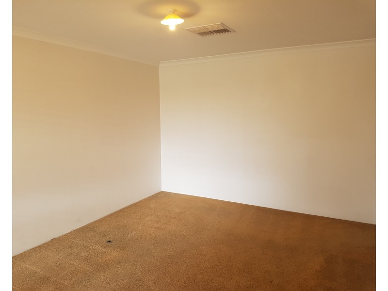83 Edgecombe Pass, Aveley WA 6069