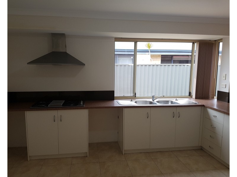 83 Edgecombe Pass, Aveley WA 6069