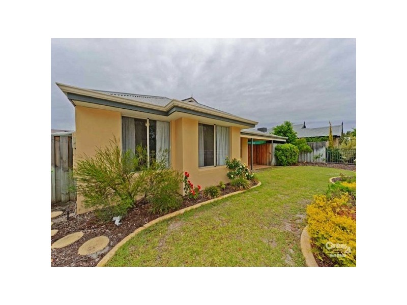 4 Flora Valley Grove, Ellenbrook WA 6069