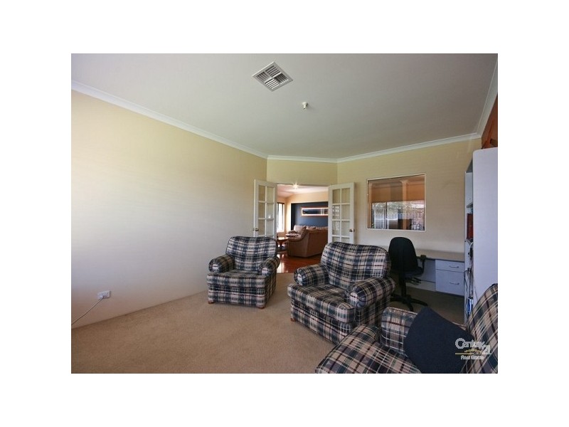 51 Horseshoe Circuit, Henley Brook WA 6055