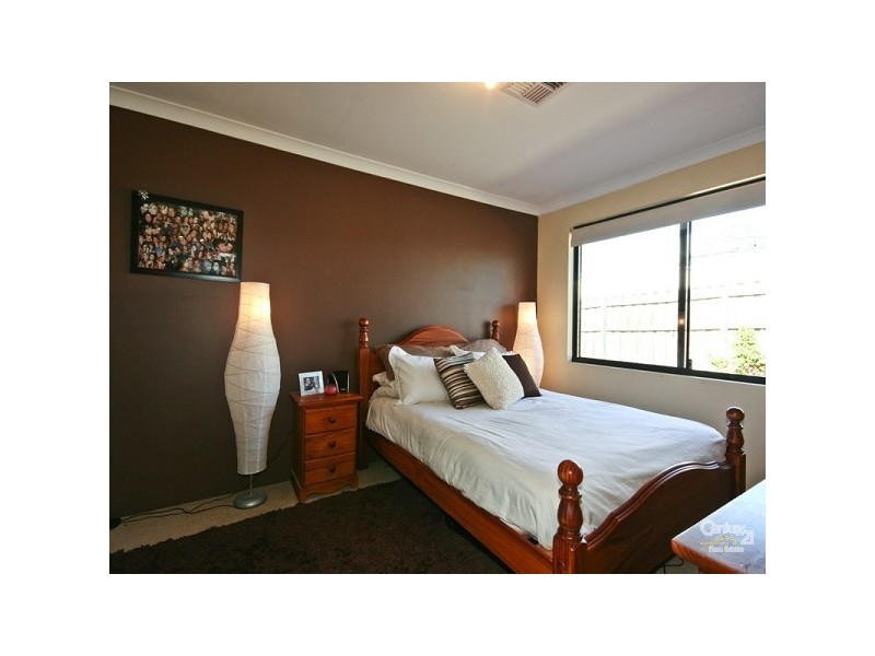51 Horseshoe Circuit, Henley Brook WA 6055