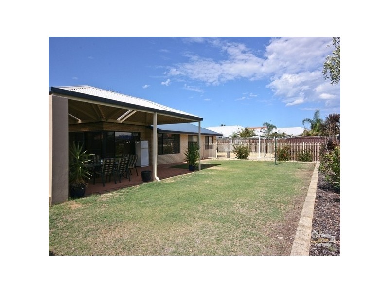 51 Horseshoe Circuit, Henley Brook WA 6055
