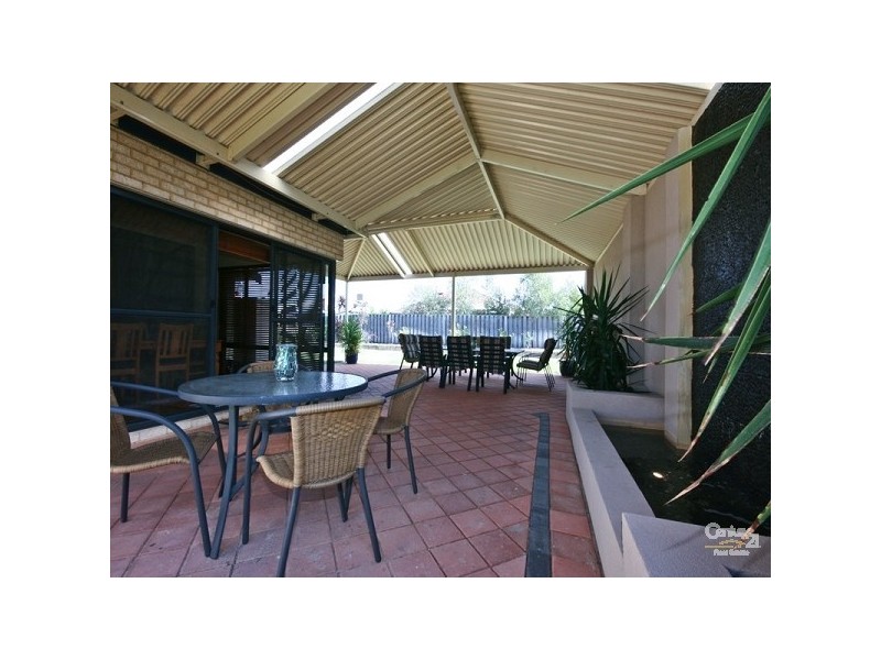 51 Horseshoe Circuit, Henley Brook WA 6055