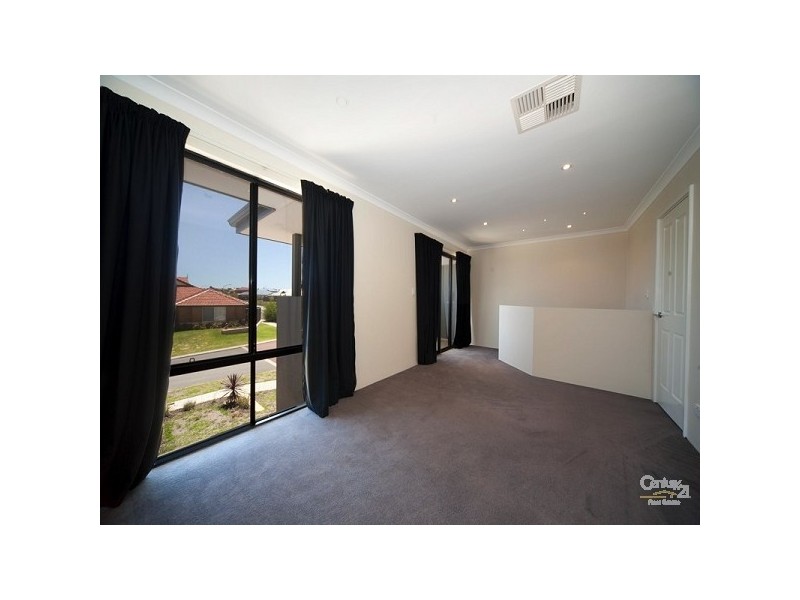 28 Kyneton Parkway, Aveley WA 6069