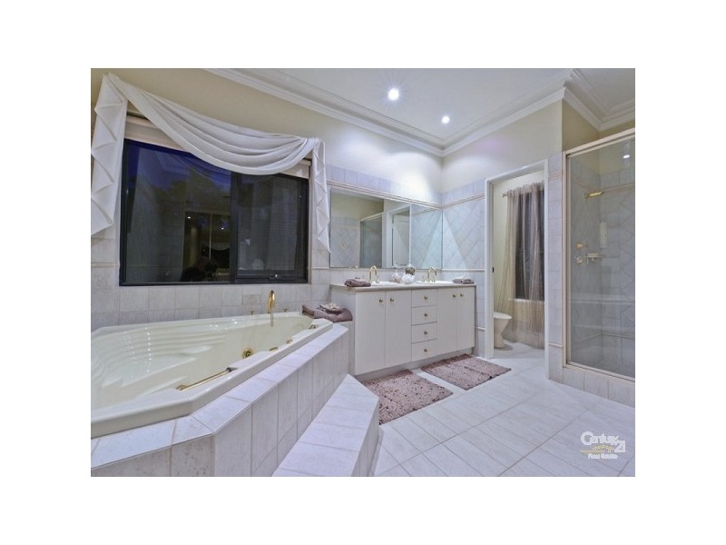 17 Pinot Terrace, The Vines WA 6069