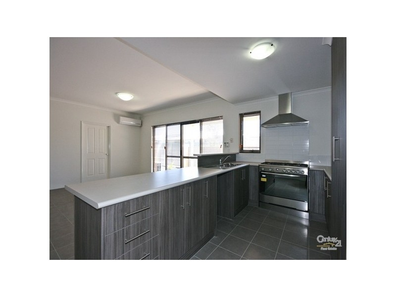 9 Duvall Parkway, Aveley WA 6069