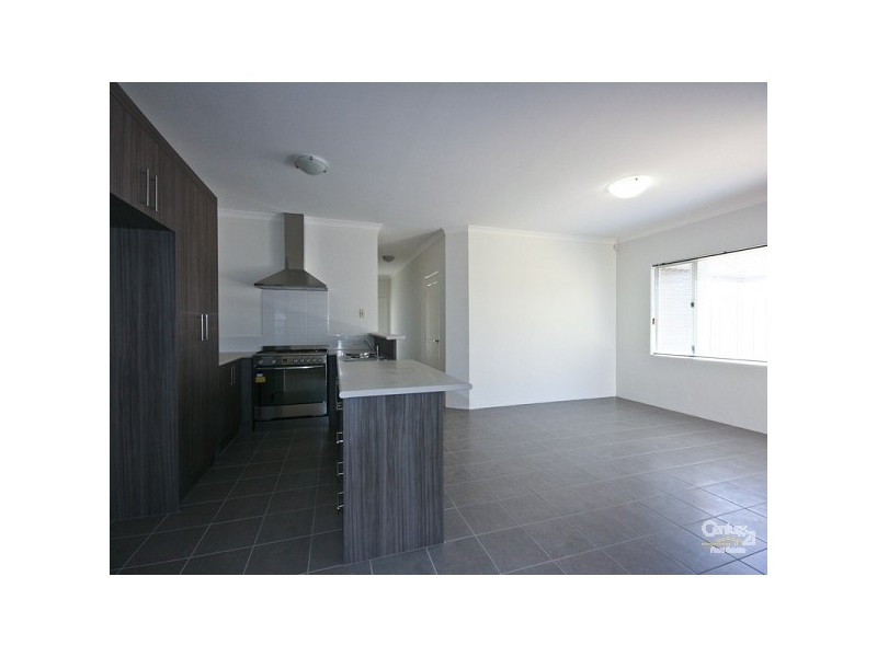 6 Truesdale Bend, Aveley WA 6069