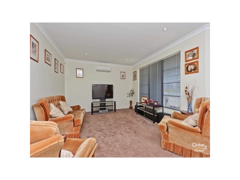 61 Elmridge Parkway, Ellenbrook WA 6069