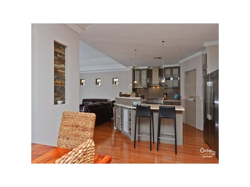 19 Longview Way, The Vines WA 6069