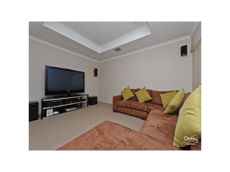 19 Longview Way, The Vines WA 6069