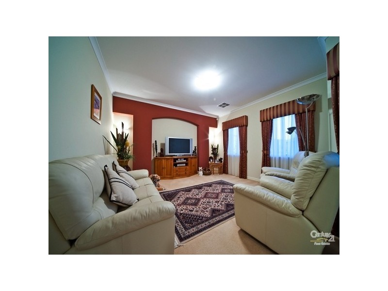 77 Fantail Cres, Ellenbrook WA 6069