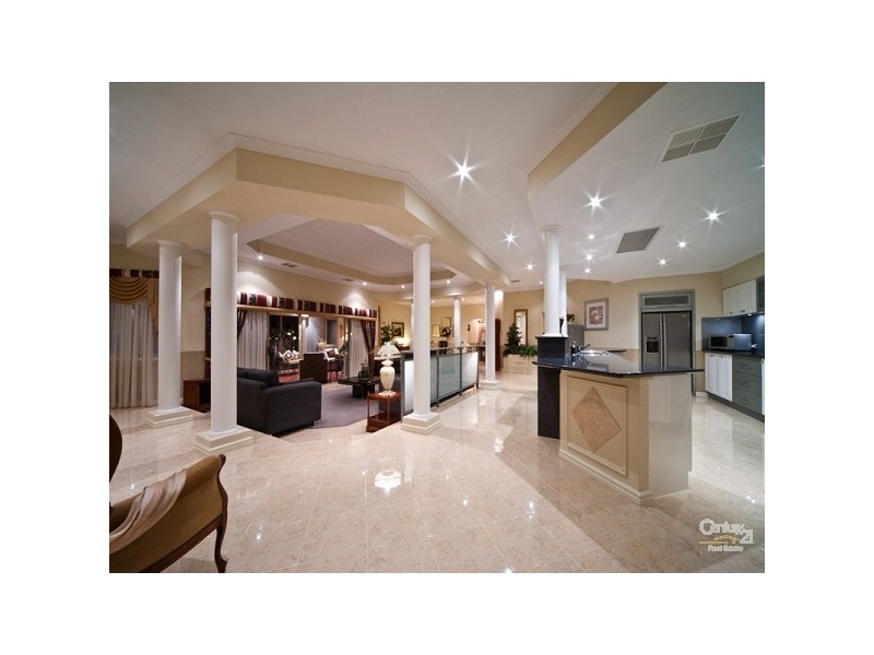 77 Fantail Cres, Ellenbrook WA 6069