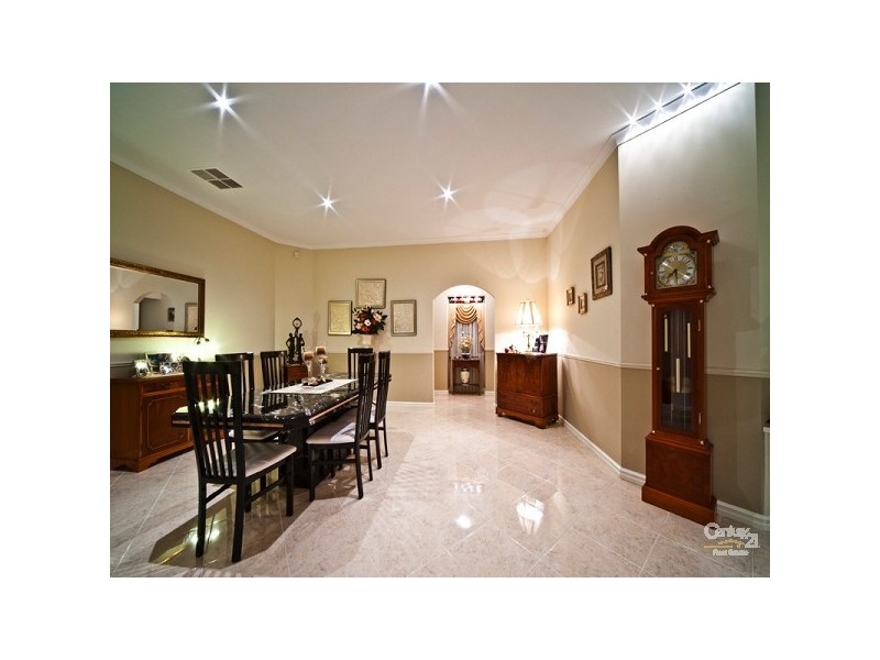 77 Fantail Cres, Ellenbrook WA 6069