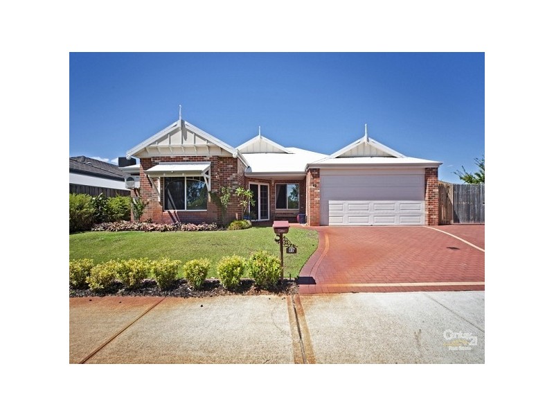 82 Sandown Circle, Henley Brook WA 6055