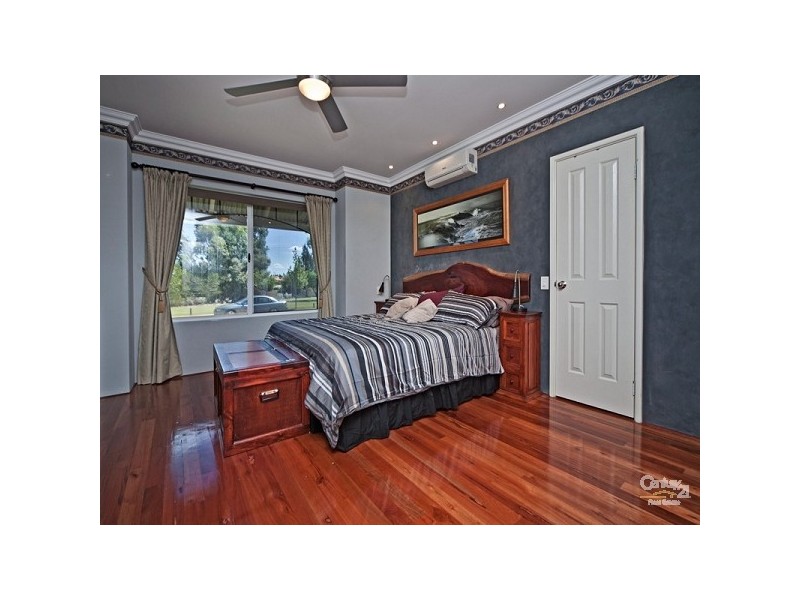 82 Sandown Circle, Henley Brook WA 6055