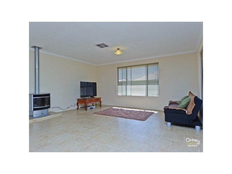 7 Uffizi End, Aveley WA 6069