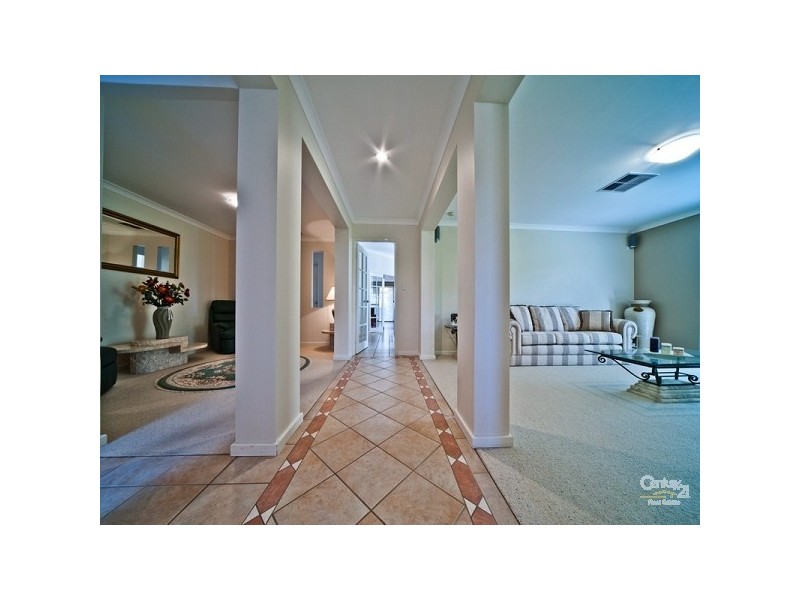 11 Asheville Pde, Landsdale WA 6065