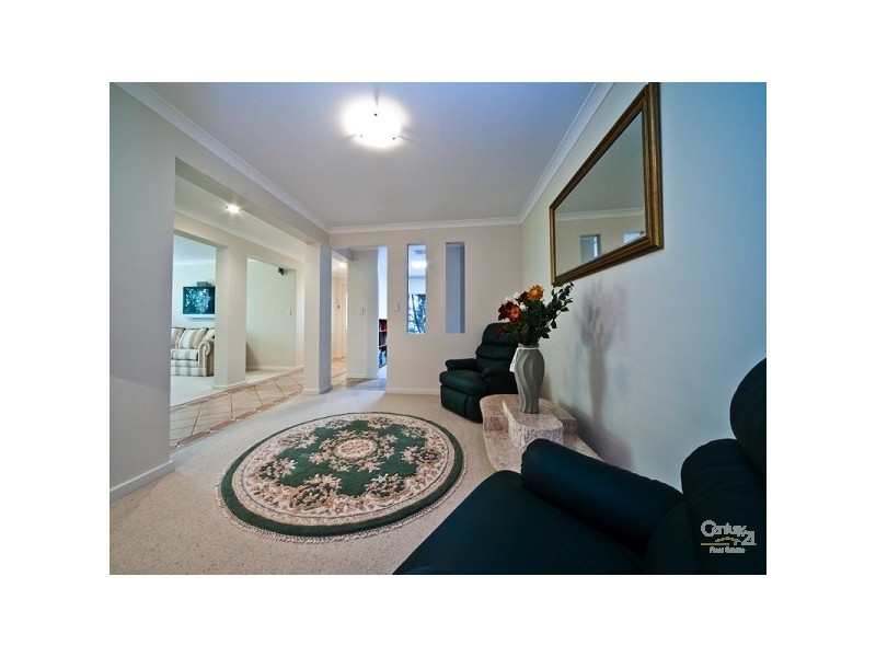 11 Asheville Pde, Landsdale WA 6065