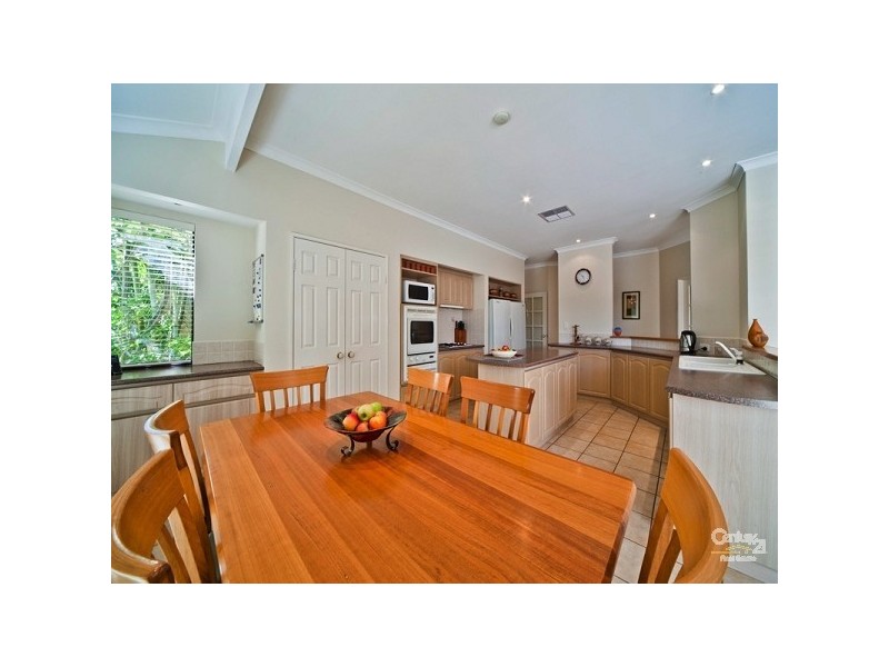 11 Asheville Pde, Landsdale WA 6065