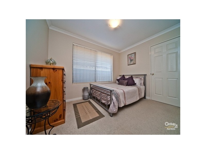 11 Asheville Pde, Landsdale WA 6065