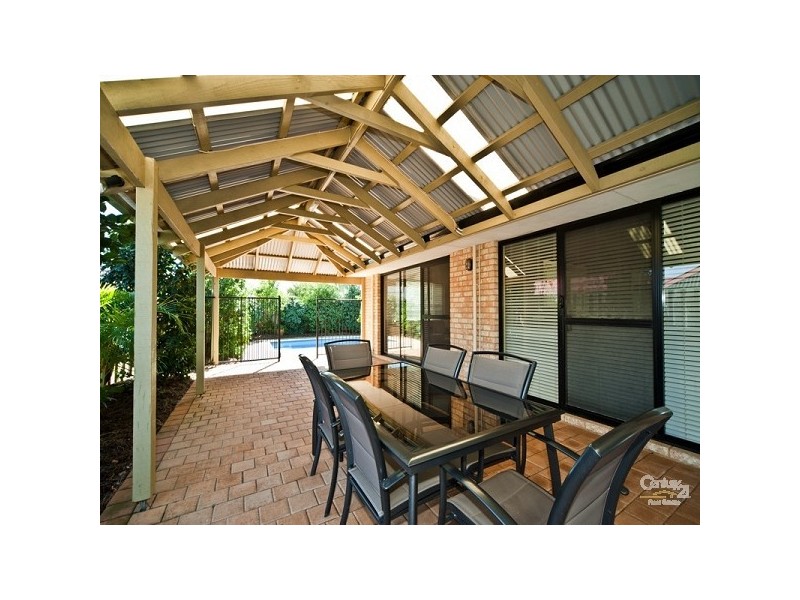 11 Asheville Pde, Landsdale WA 6065