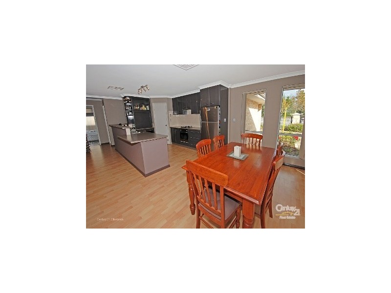 2 Flora Valley Grove, Ellenbrook WA 6069