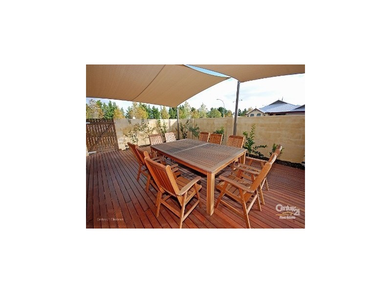 2 Flora Valley Grove, Ellenbrook WA 6069