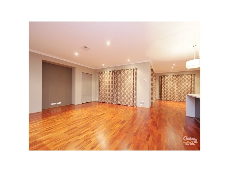 9 Kentchurch Bend, The Vines WA 6069