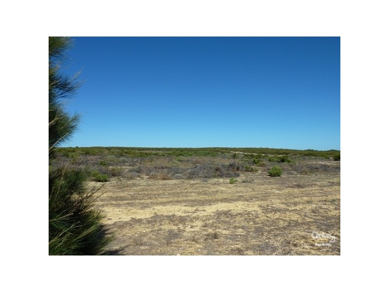 170 Ocean View Rd, Jurien Bay WA 6516