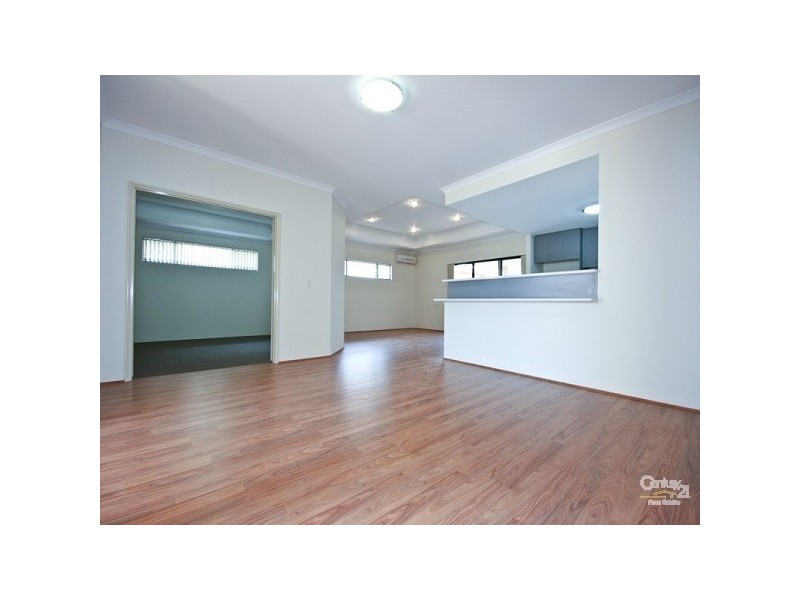 19 Ollave Cct, Aveley WA 6069