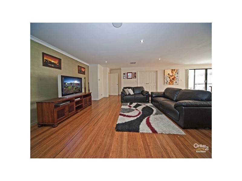 5 Tatton Way, The Vines WA 6069