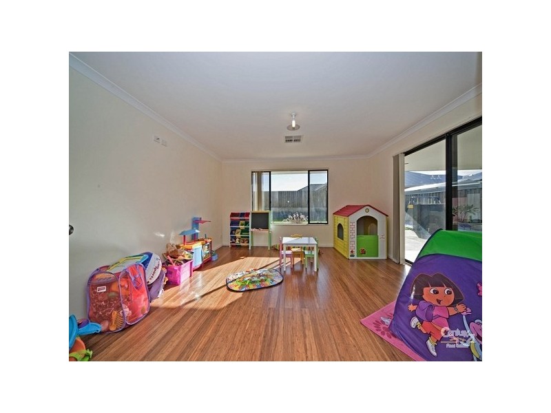 5 Tatton Way, The Vines WA 6069