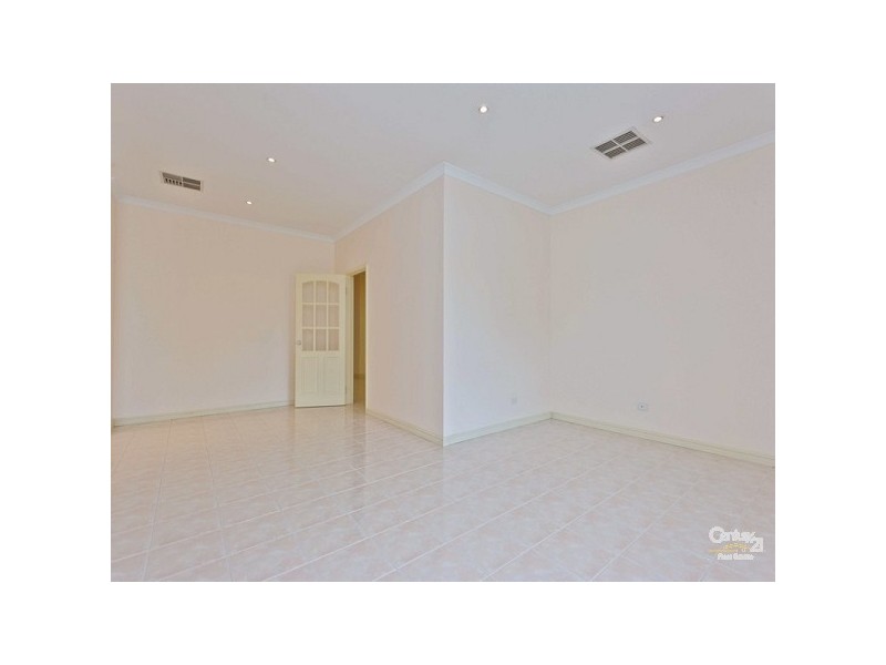 57 Fantail Crescent, Ellenbrook WA 6069