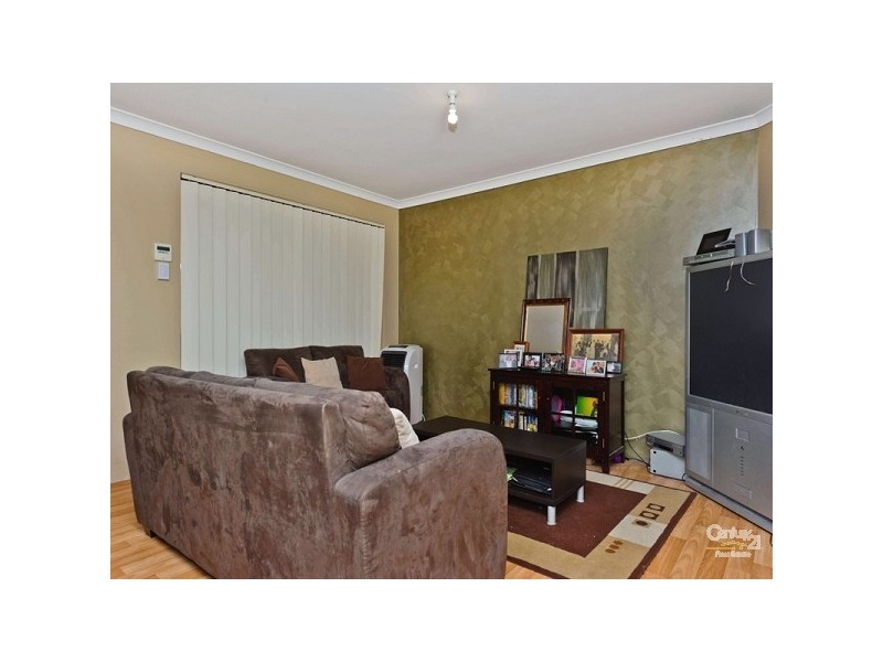 7 Jervis Dr, Ellenbrook WA 6069